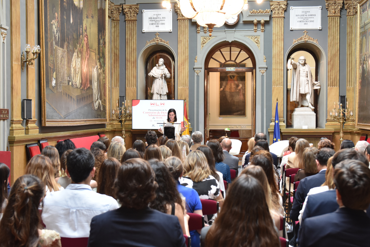 Comisión de Derecho Administrativo de WLW - Nuria Encinar Arroyo - AEDEN